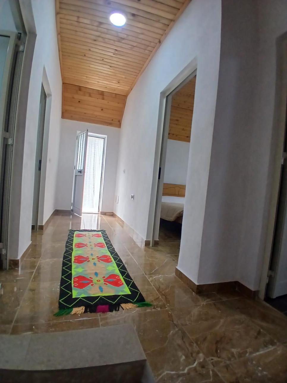 Shkodër Bujtina Milani Bed & Breakfast エクステリア 写真