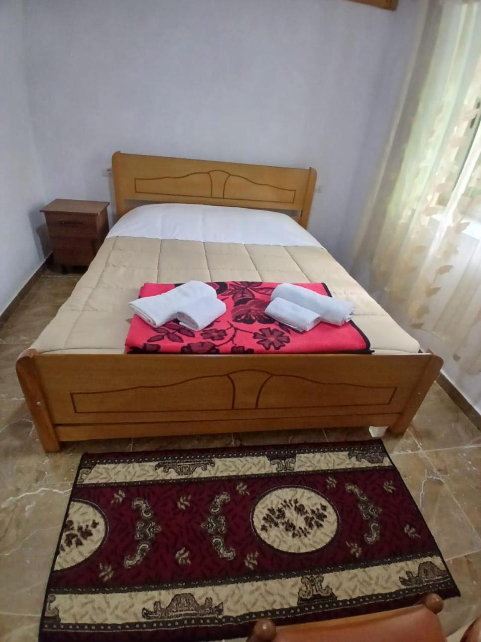 Shkodër Bujtina Milani Bed & Breakfast エクステリア 写真
