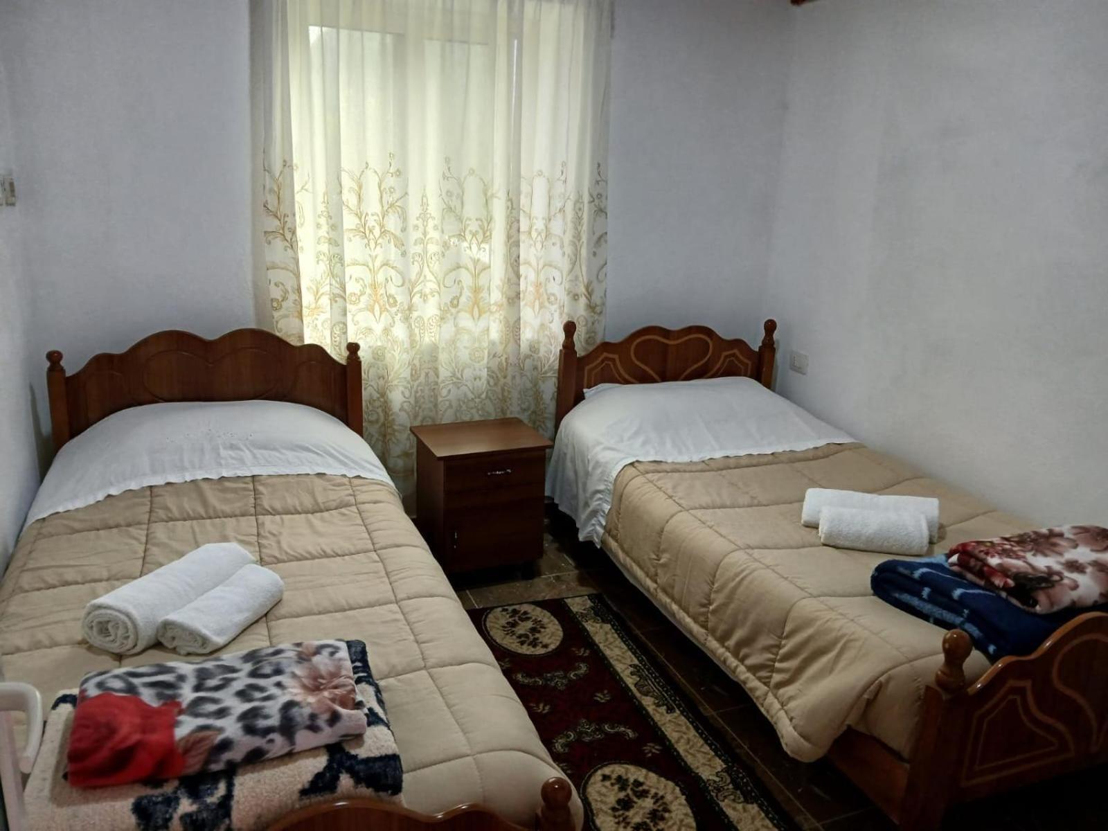 Shkodër Bujtina Milani Bed & Breakfast エクステリア 写真