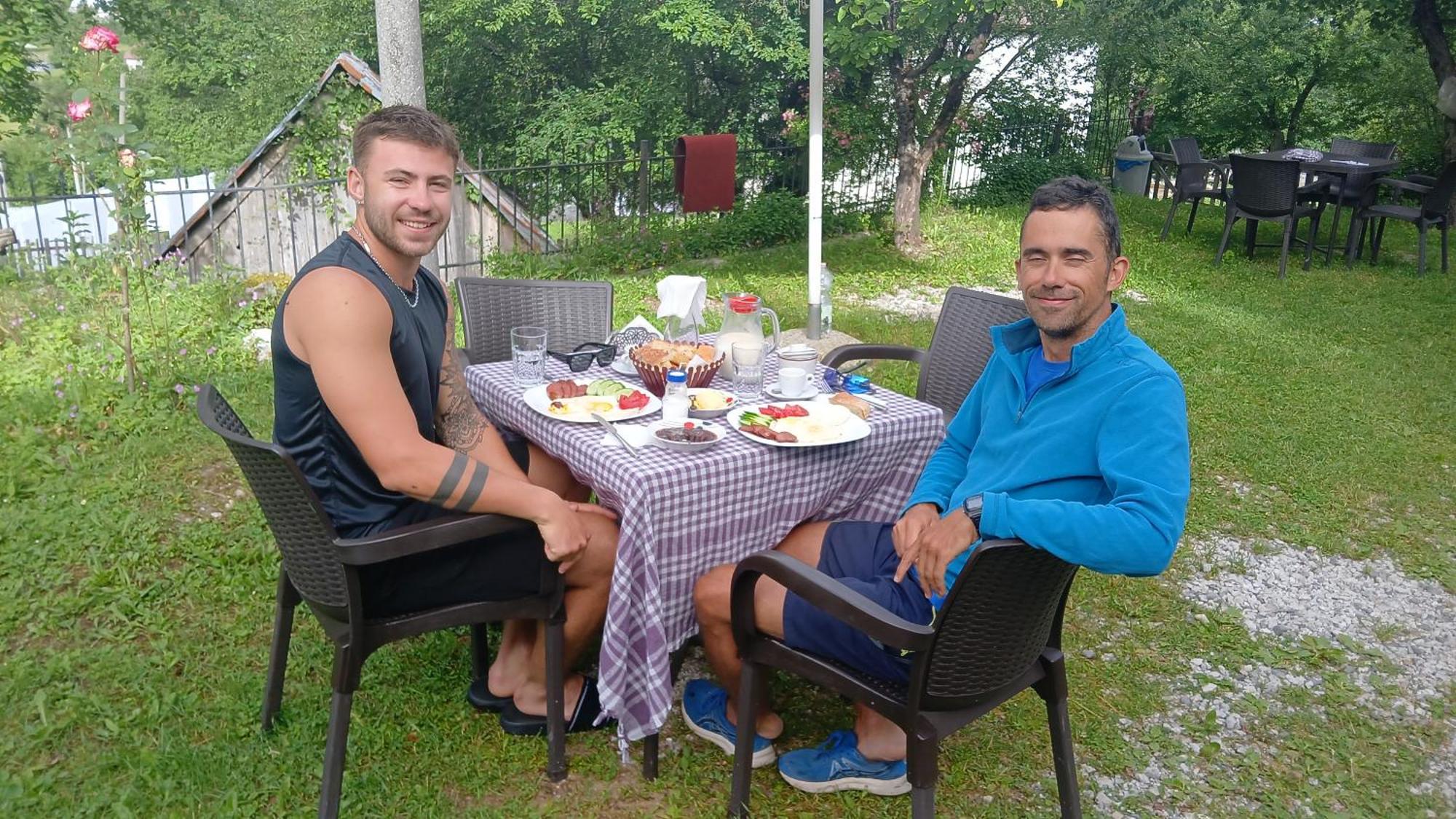 Shkodër Bujtina Milani Bed & Breakfast エクステリア 写真